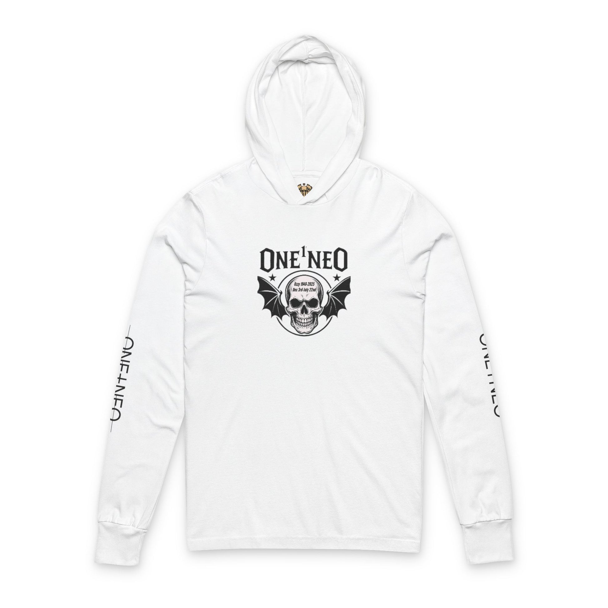 Edgy Skull Graphic Hoodie for Casual Style, Unisex Long Sleeve Tee for Music Lovers, Perfect for Halloween, Concerts, and Everyday Wear
